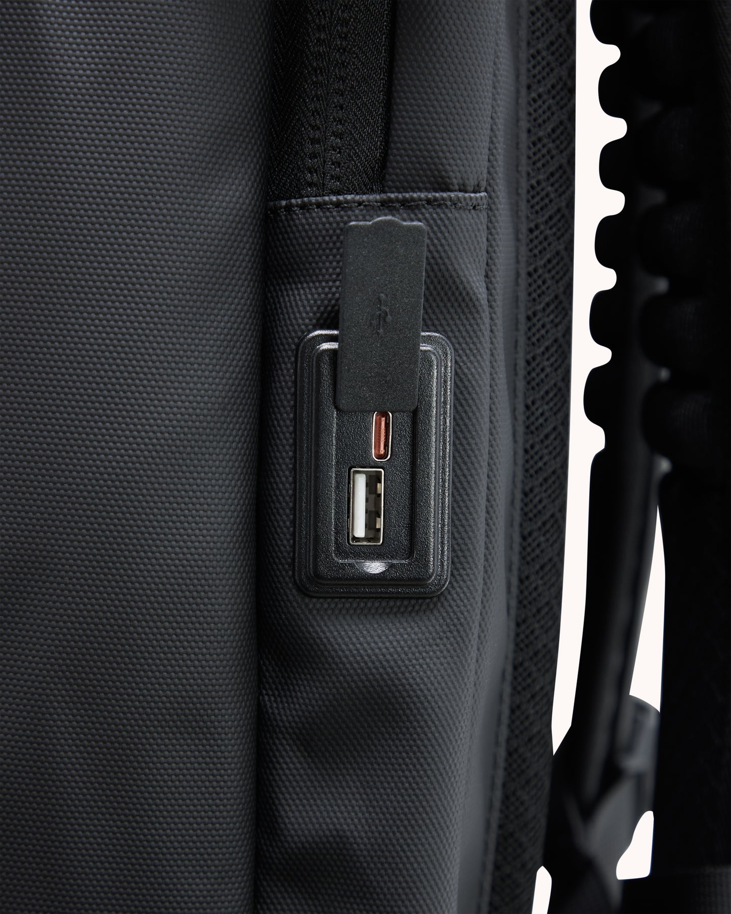 GO (Under Seat) - Matt Black