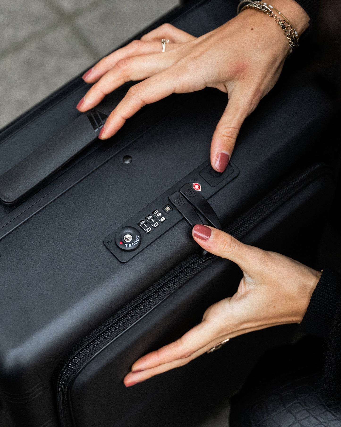 NEXT (Carry-On)